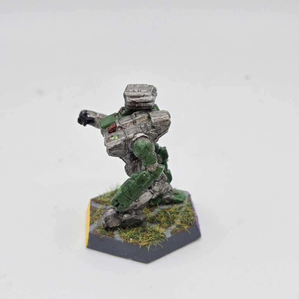 Howler miniature painted metallic grey with green accents